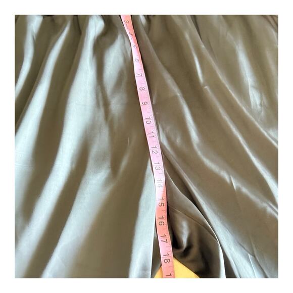 Lane Bryant Black Satin Jogger Pants Pull On Elastic Women’s Size 16 Classic - Picture 10 of 12